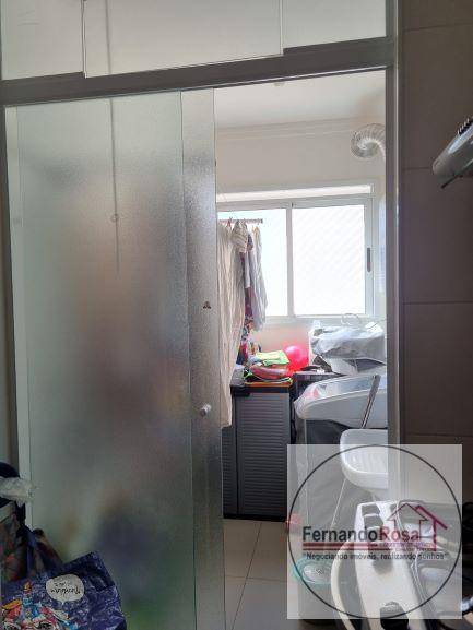 Apartamento à venda com 3 quartos, 80m² - Foto 23