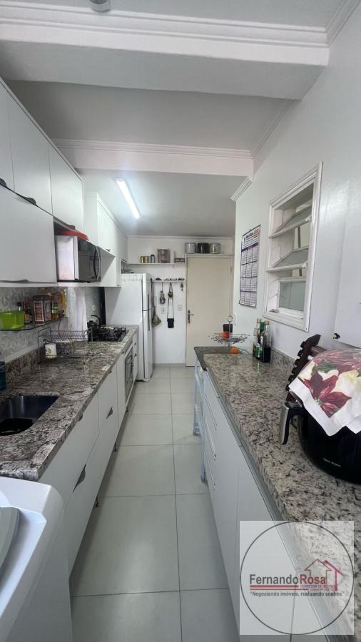 Apartamento à venda com 3 quartos, 142m² - Foto 8