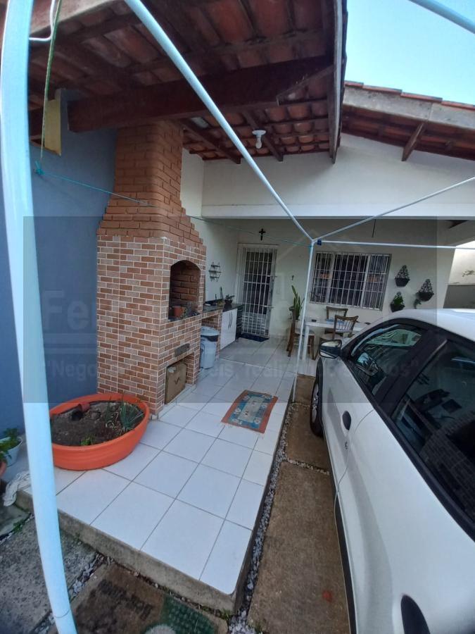 Casa à venda com 2 quartos, 125m² - Foto 4