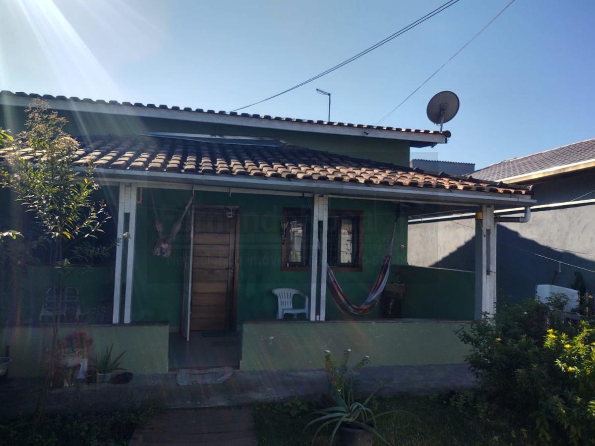 Casa à venda com 3 quartos, 250m² - Foto 1