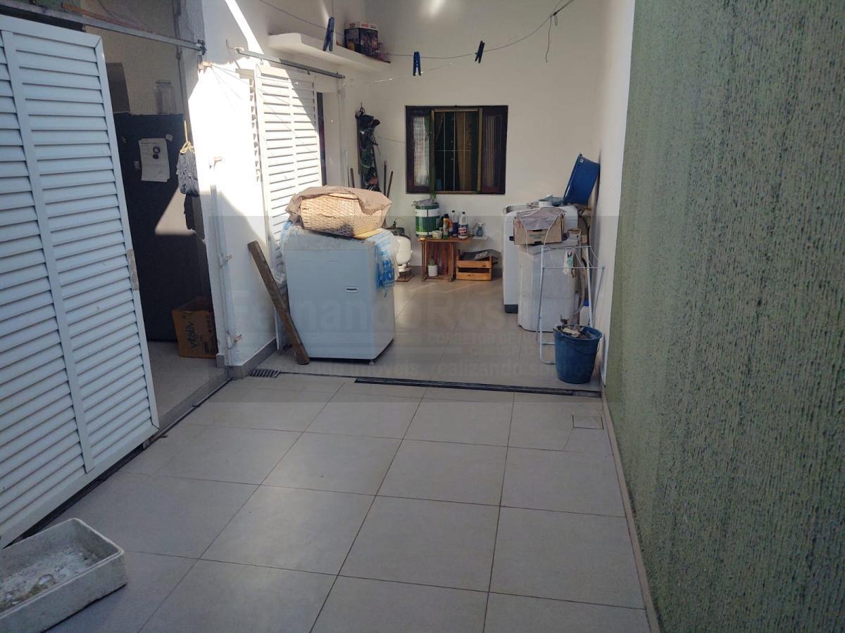 Casa à venda com 3 quartos, 250m² - Foto 33