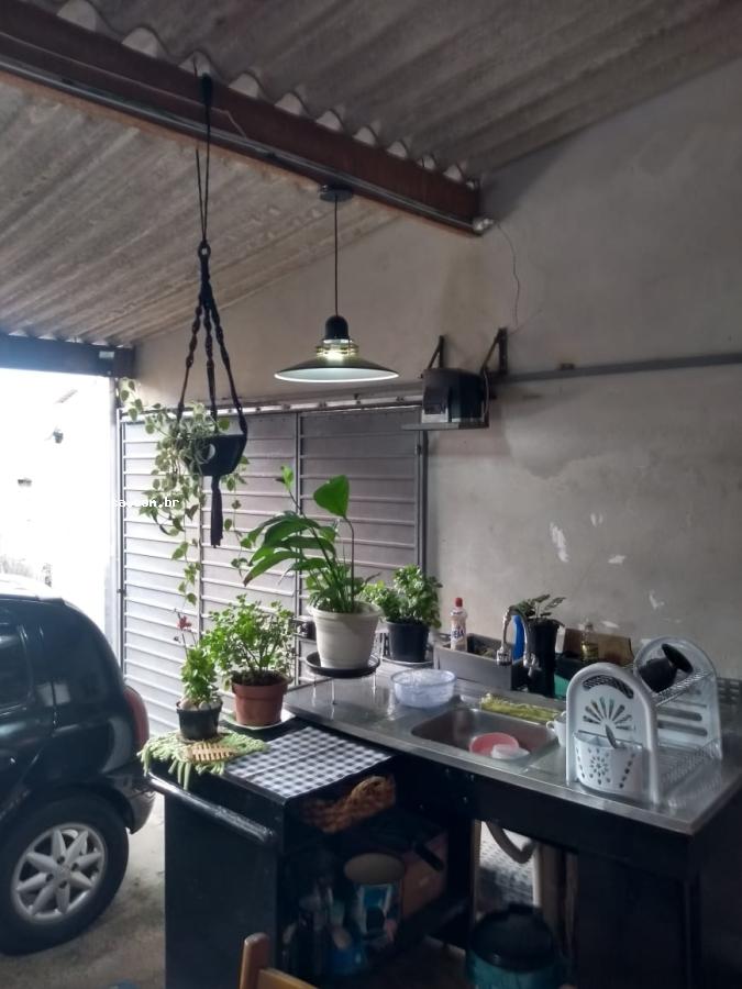 Casa à venda com 2 quartos, 193m² - Foto 5