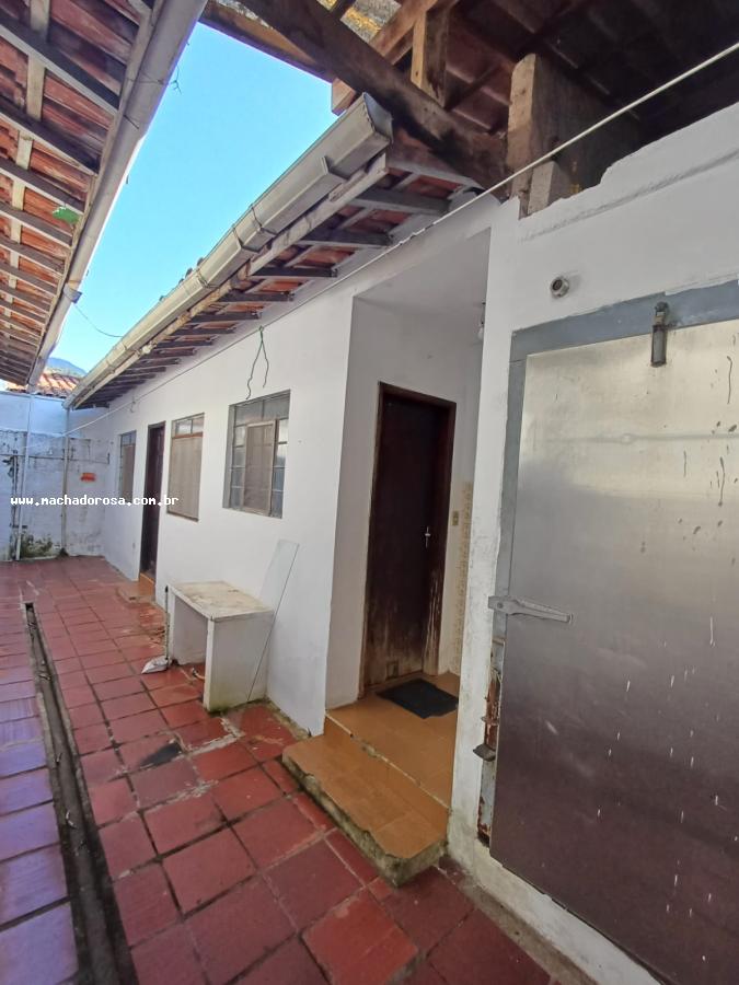 Casa à venda com 3 quartos, 230m² - Foto 13