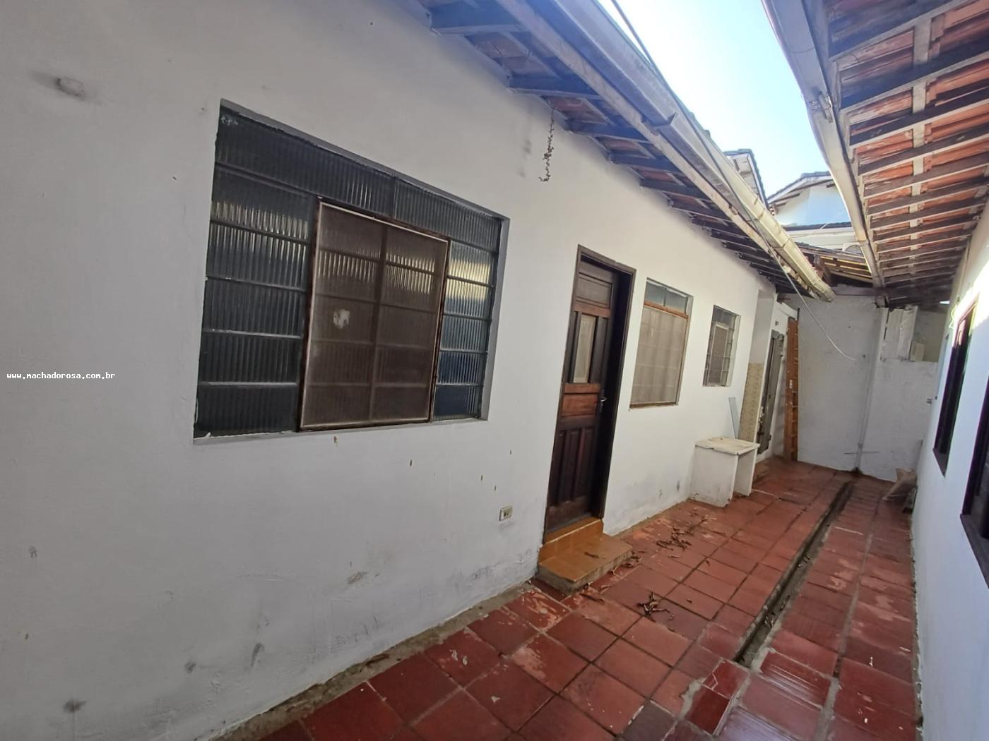 Casa à venda com 3 quartos, 230m² - Foto 15