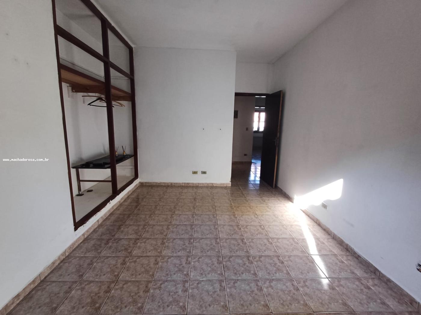 Casa à venda com 3 quartos, 230m² - Foto 16