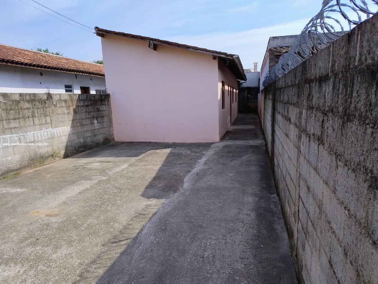 Casa à venda com 2 quartos, 150m² - Foto 2