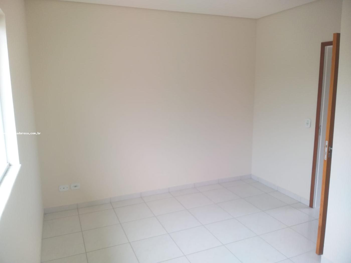 Casa à venda com 2 quartos, 125m² - Foto 10