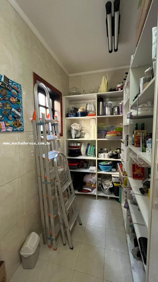 Casa à venda com 4 quartos, 700m² - Foto 16