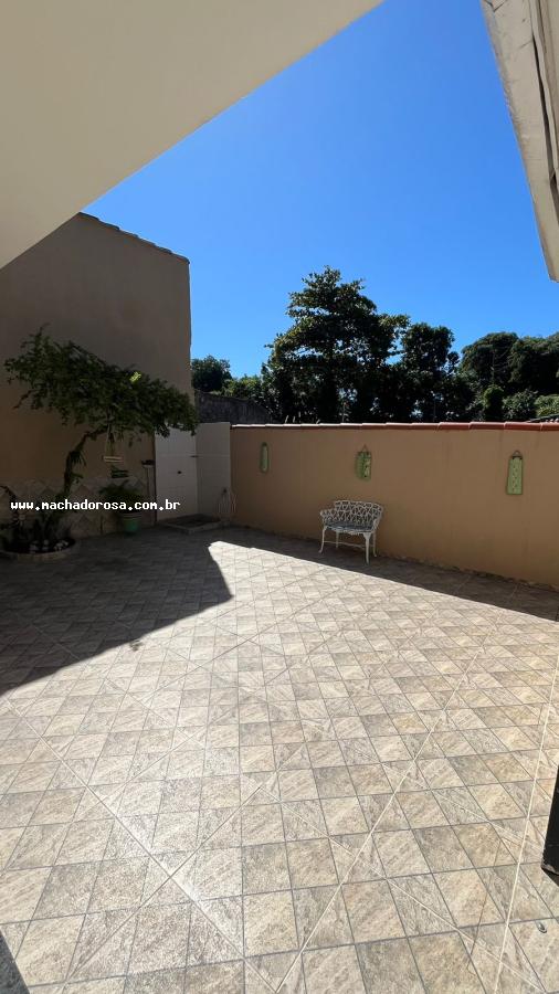 Casa à venda com 4 quartos, 250m² - Foto 4