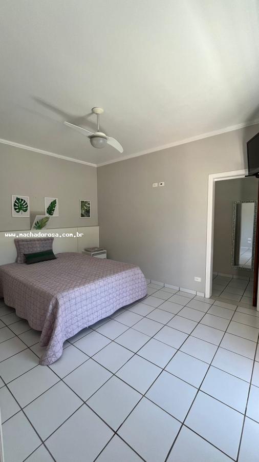 Casa à venda com 4 quartos, 250m² - Foto 13