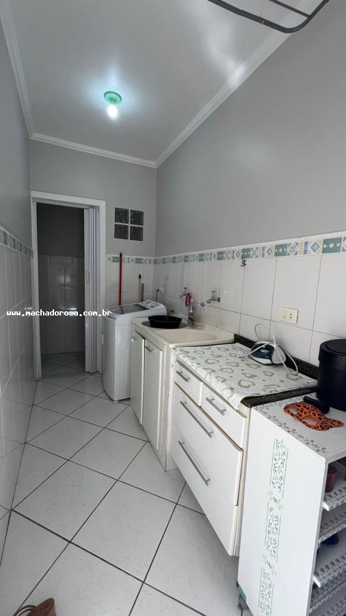 Casa à venda com 4 quartos, 250m² - Foto 26