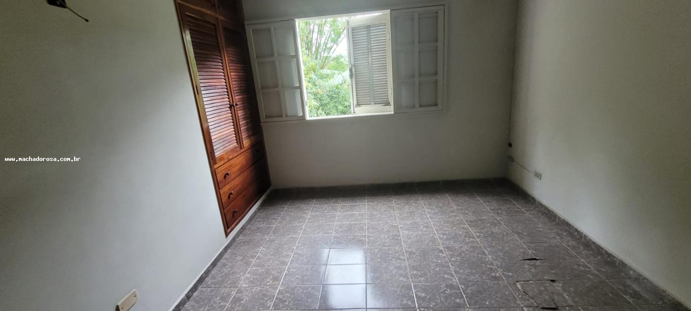 Casa à venda com 3 quartos, 234m² - Foto 12