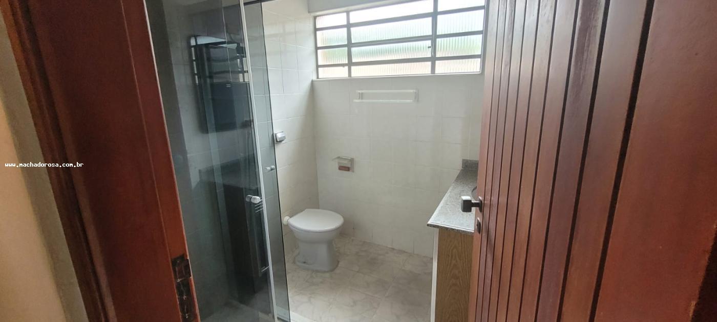 Casa à venda com 3 quartos, 234m² - Foto 18