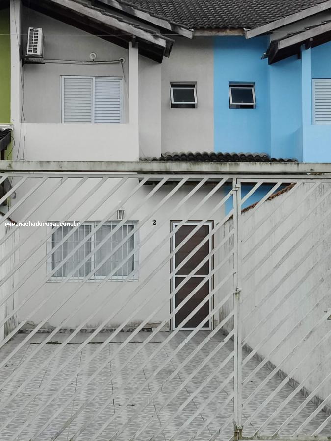 Sobrado à venda com 3 quartos, 150m² - Foto 1