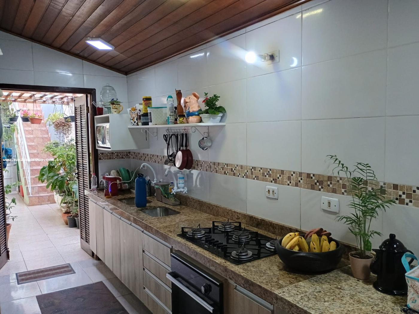 Casa à venda com 4 quartos, 189m² - Foto 12