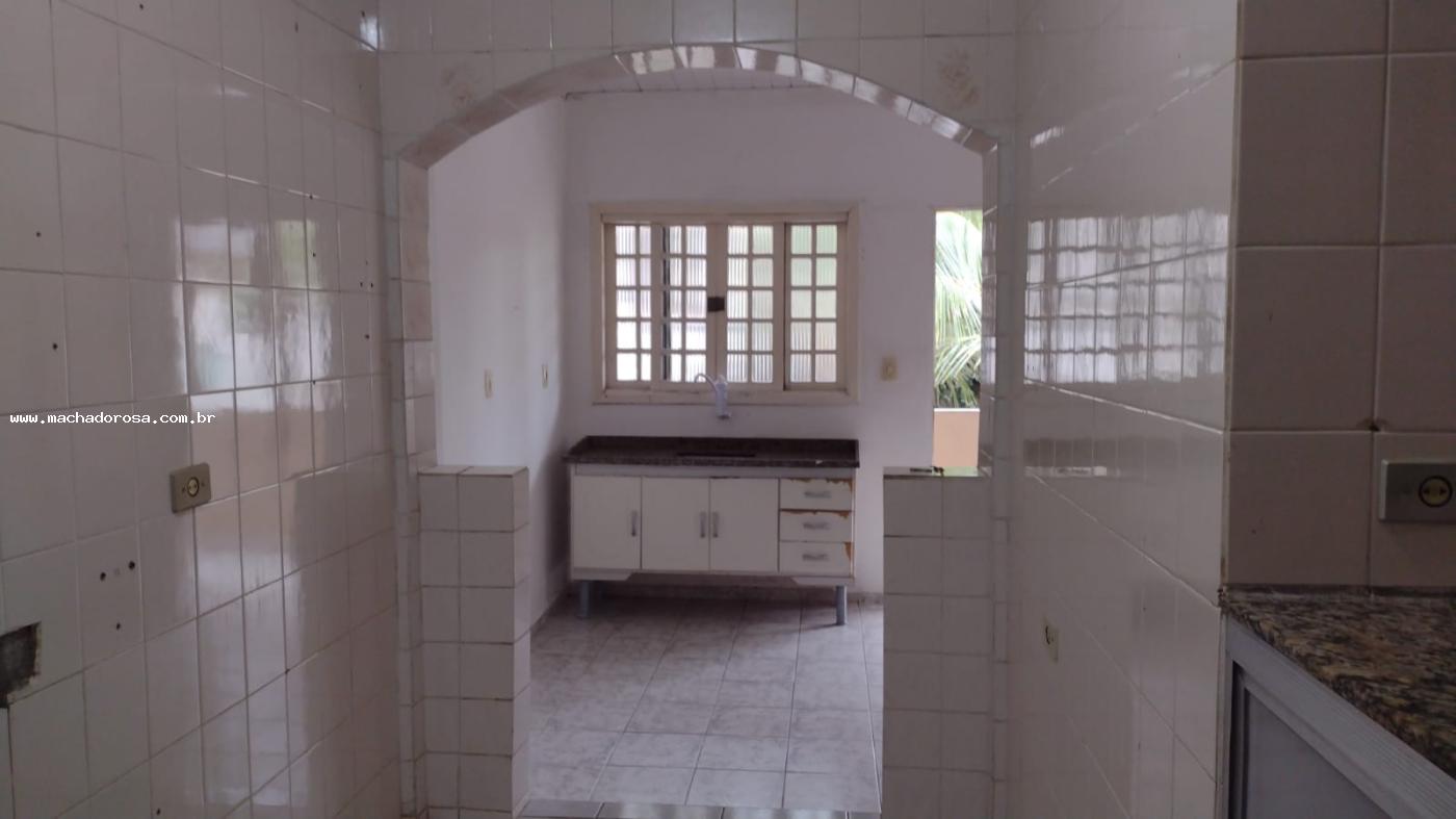 Casa à venda com 3 quartos, 175m² - Foto 9