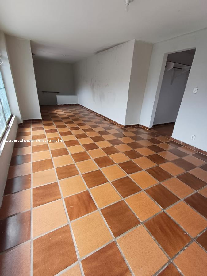 Casa à venda com 4 quartos, 374m² - Foto 11