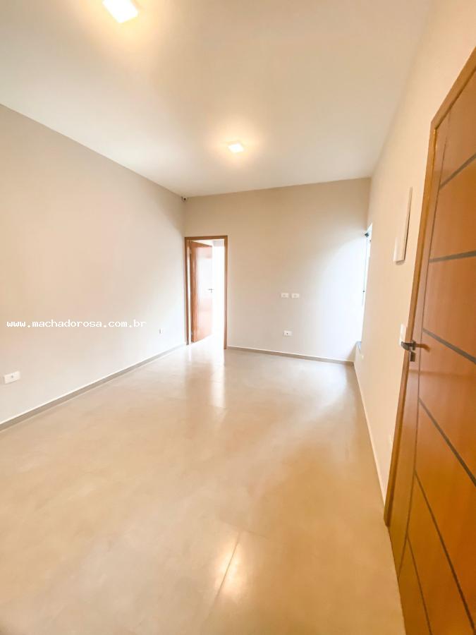 Casa à venda com 2 quartos, 160m² - Foto 4