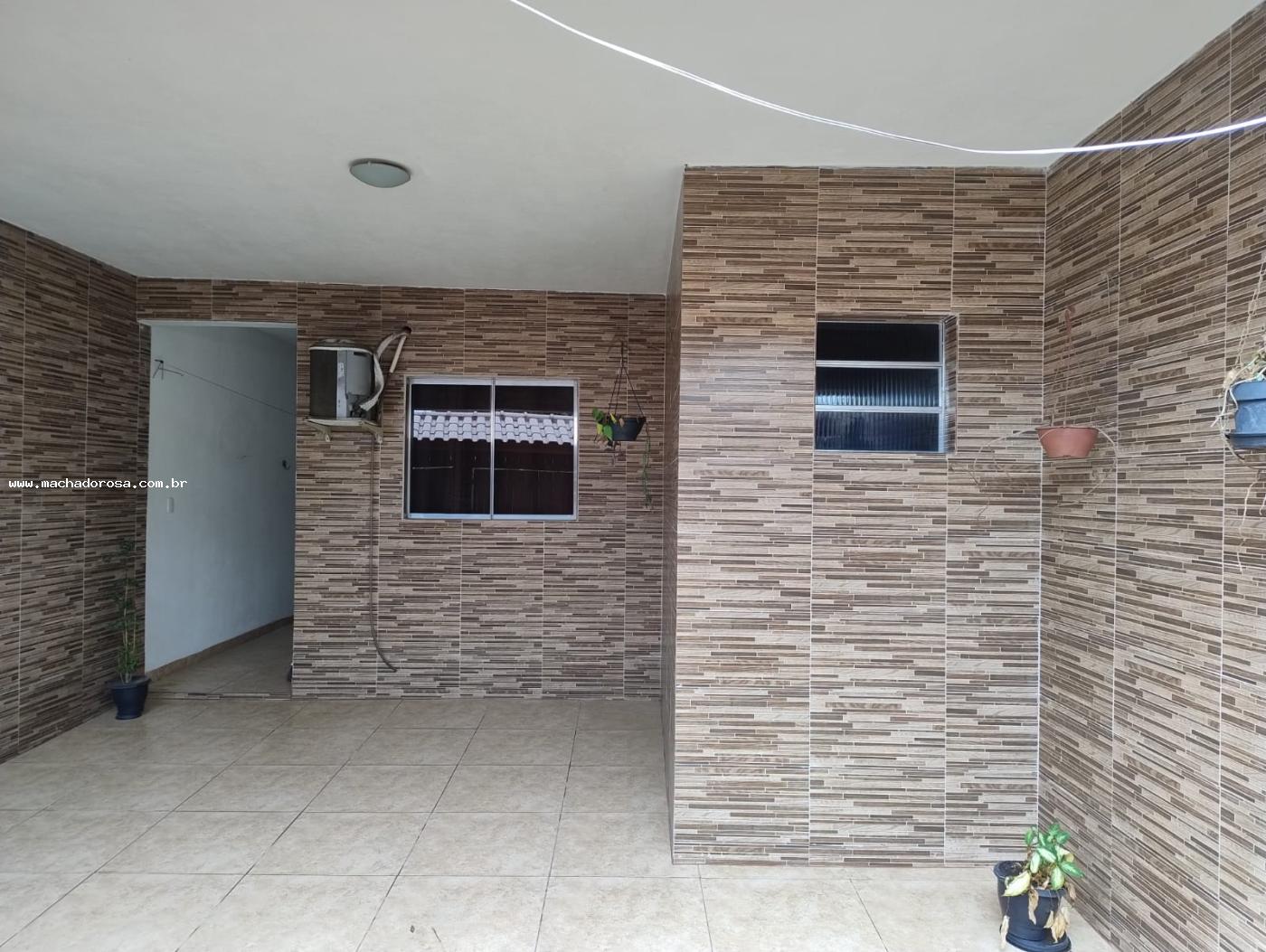 Casa à venda com 2 quartos, 121m² - Foto 2