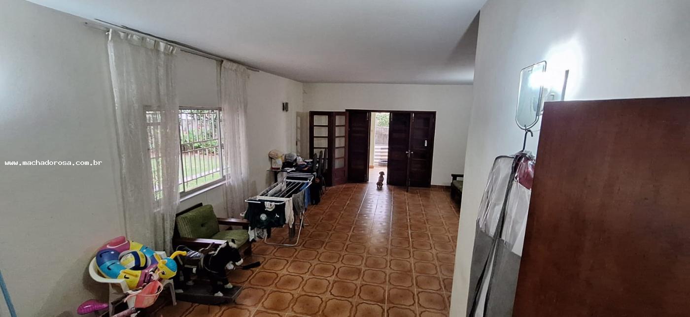 Casa à venda com 4 quartos, 1021m² - Foto 38