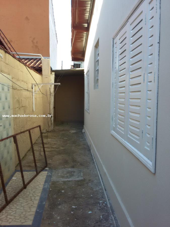 Casa à venda com 3 quartos, 138m² - Foto 5