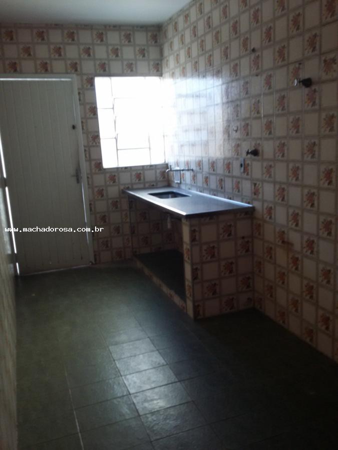 Casa à venda com 3 quartos, 138m² - Foto 13