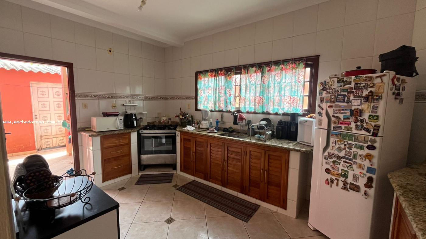 Sobrado à venda com 3 quartos, 200m² - Foto 26