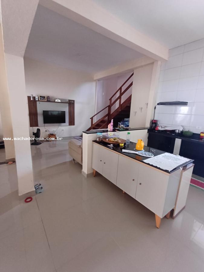 Casa à venda com 2 quartos, 380m² - Foto 16