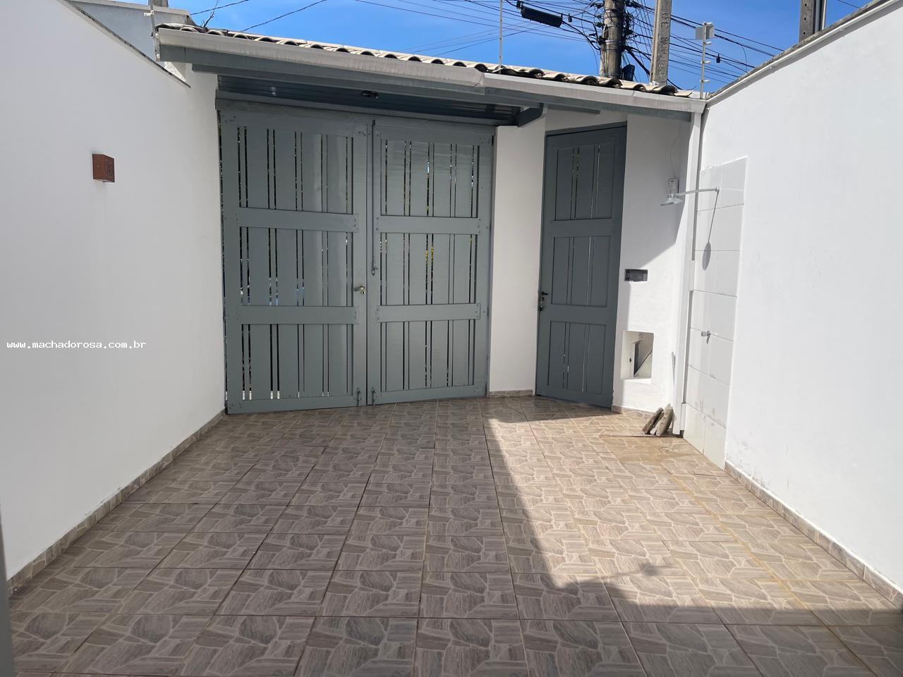 Sobrado à venda com 3 quartos, 140m² - Foto 2