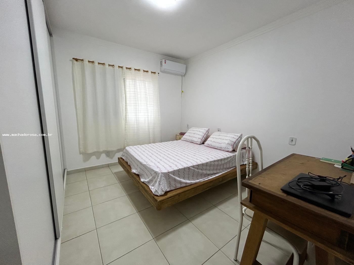 Sobrado à venda com 2 quartos, 232m² - Foto 8