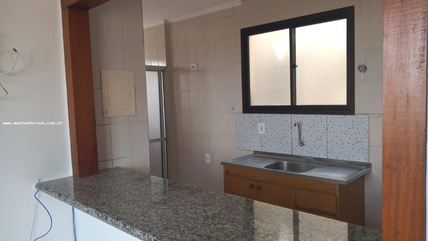 Apartamento à venda com 1 quarto, 35m² - Foto 2