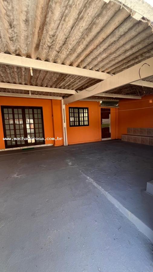 Casa à venda com 2 quartos, 138m² - Foto 2