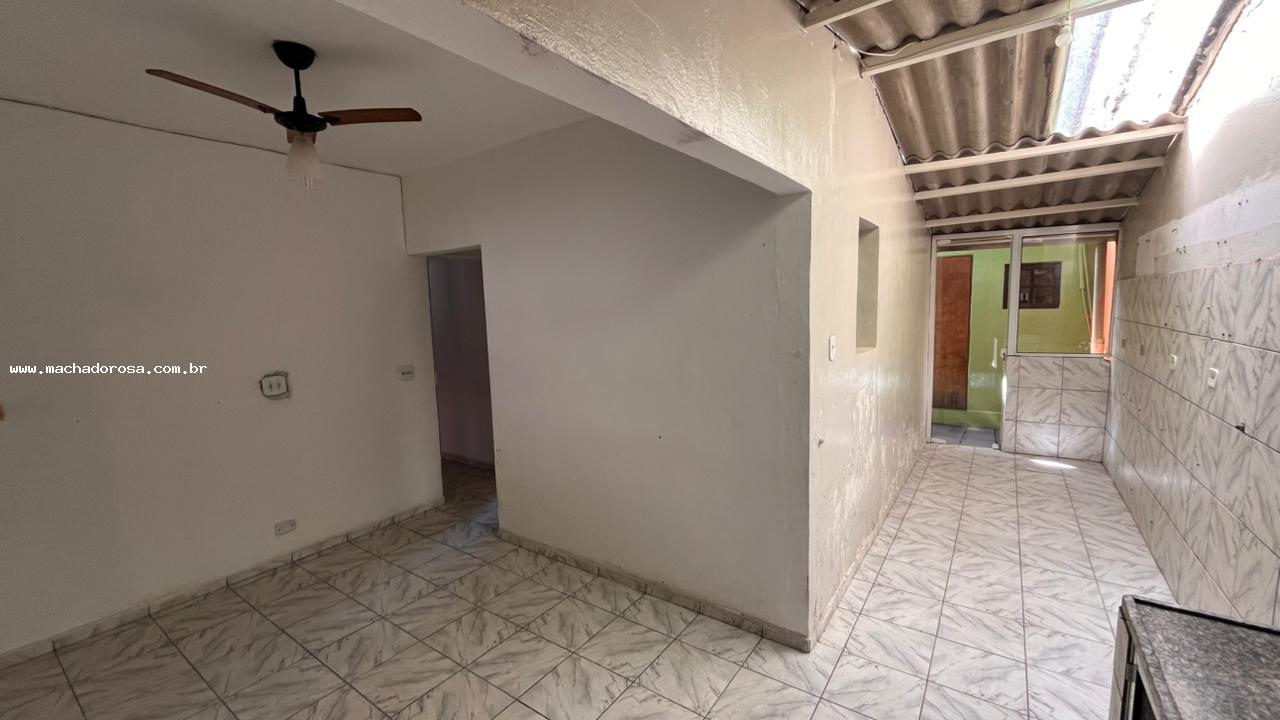 Casa à venda com 2 quartos, 138m² - Foto 3