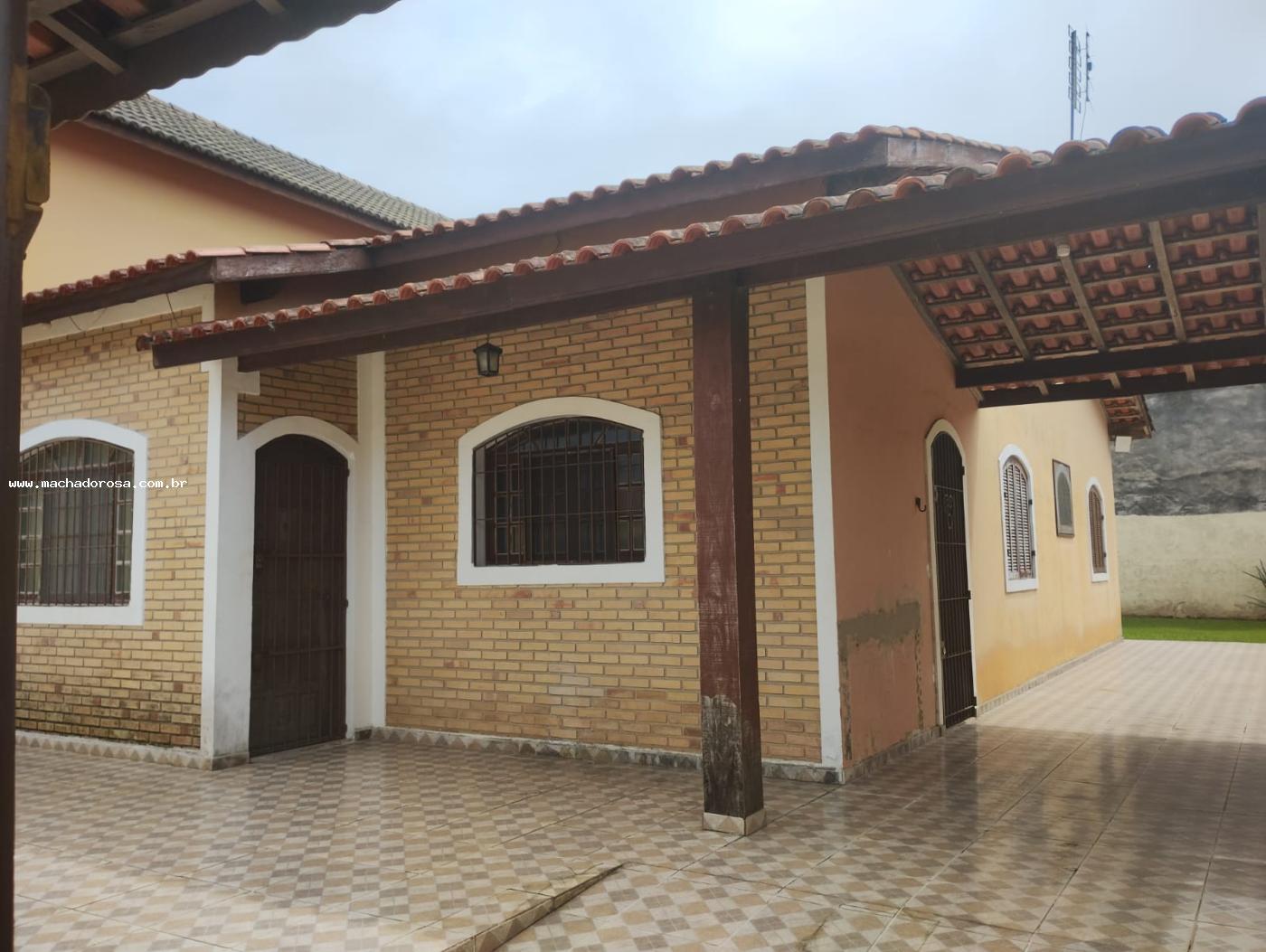 Casa à venda com 3 quartos, 250m² - Foto 3