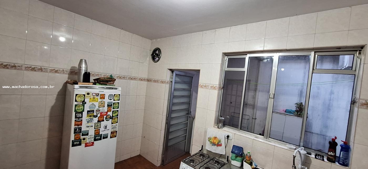 Apartamento à venda com 2 quartos, 69m² - Foto 31