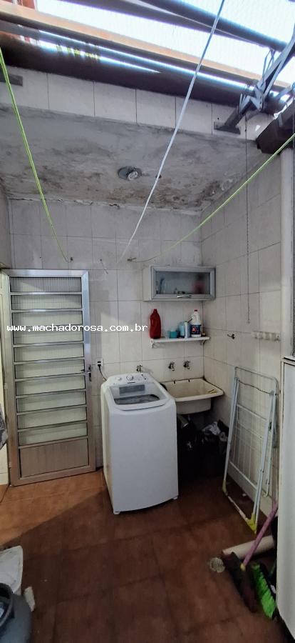 Apartamento à venda com 2 quartos, 69m² - Foto 34