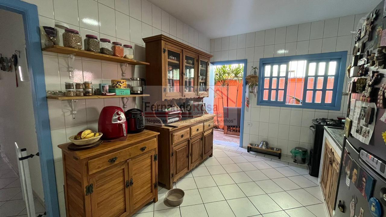 Casa à venda com 2 quartos, 201m² - Foto 17