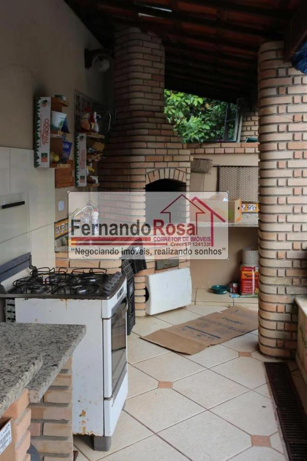 Casa à venda com 3 quartos, 600m² - Foto 10