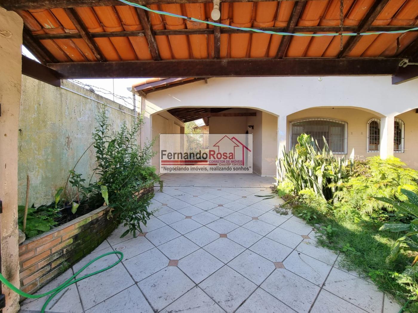 Casa à venda com 3 quartos, 600m² - Foto 2